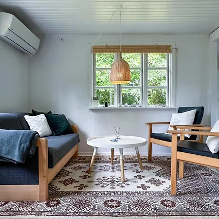 2 Bedroom Lovely In Grenå